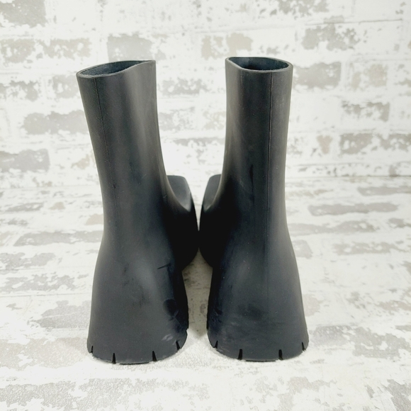 New Balenciaga Trooper Black Rubber Square Toe Rain Boots F741 - Picture 6 of 14